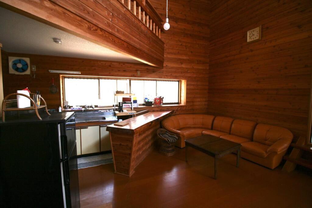 北軽井沢の貸別荘一棟貸し切り-庭とウッドデッキつき Azumaiokozan Экстерьер фото